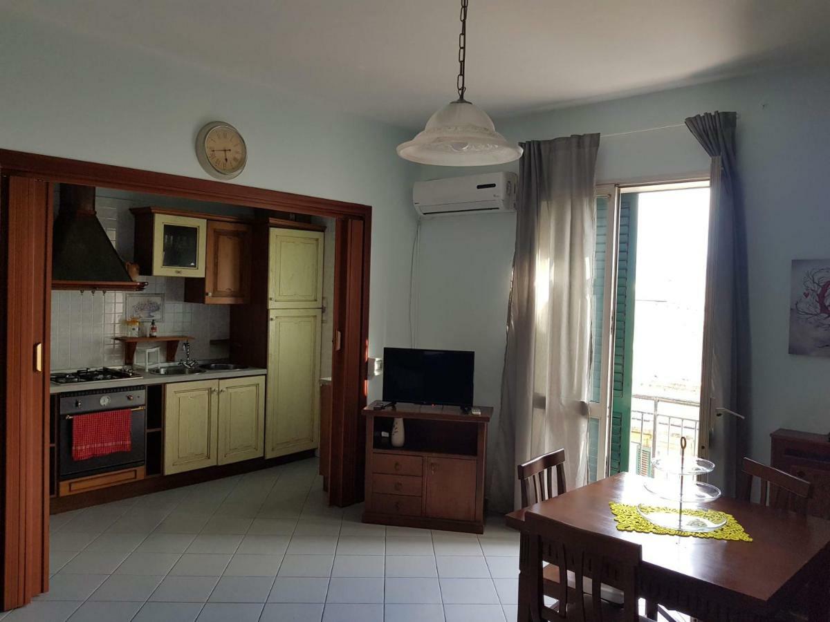 Il Tuppo - Al Centro In Cima Apartment Messina Exterior photo